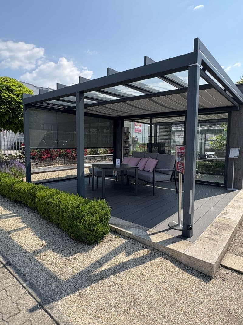 Impressionen aus der Outdoor Gartenausstellung von Holzland Dostler